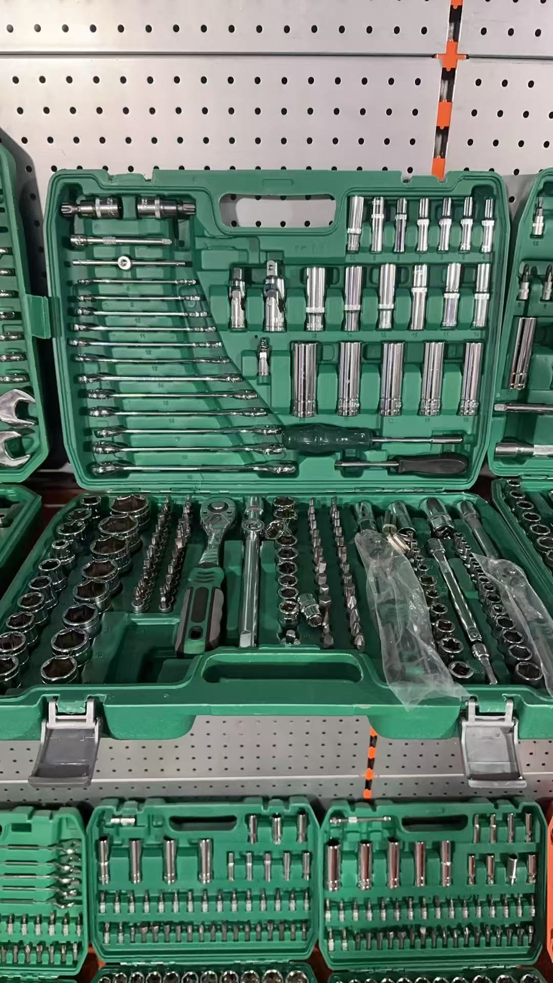 216-Piece DIY Auto Repair Tool - đánh giá và giá Power Tools And Hand Tools